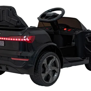 Crno Vozilo Audi Sq8 18