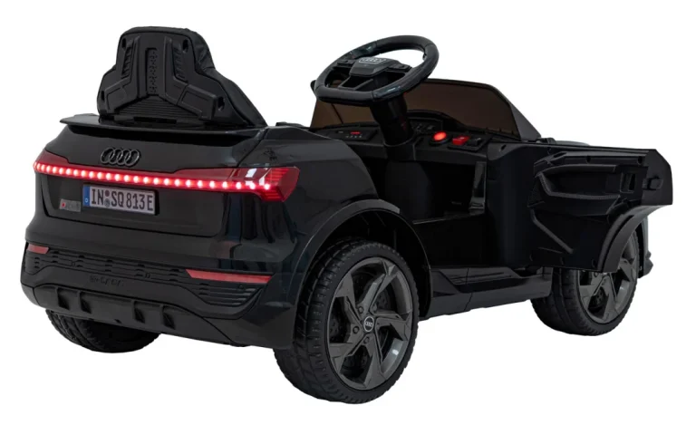 Crno Vozilo Audi Sq8 18