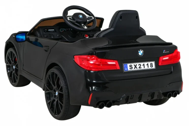 Crno Vozilo Bmw Drift M5 5