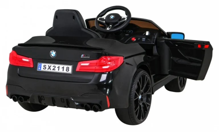 Crno Vozilo Bmw Drift M5 9