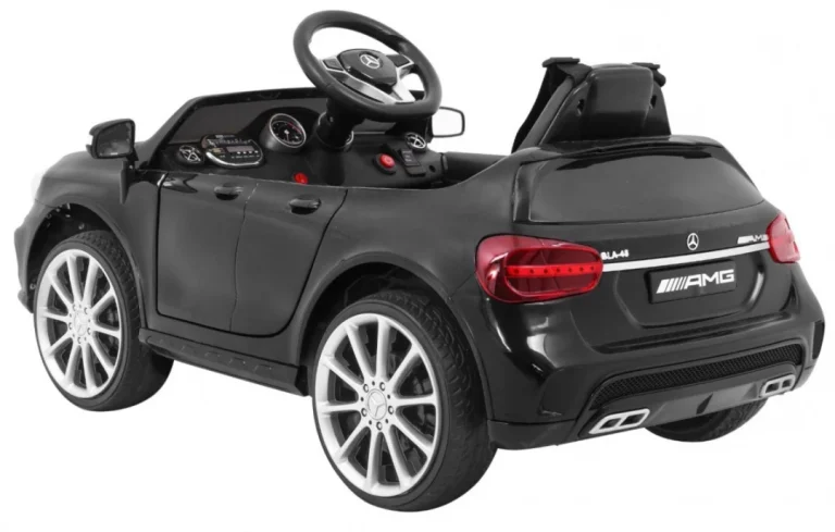Crno Vozilo Mercedes Amg Gla 45 5