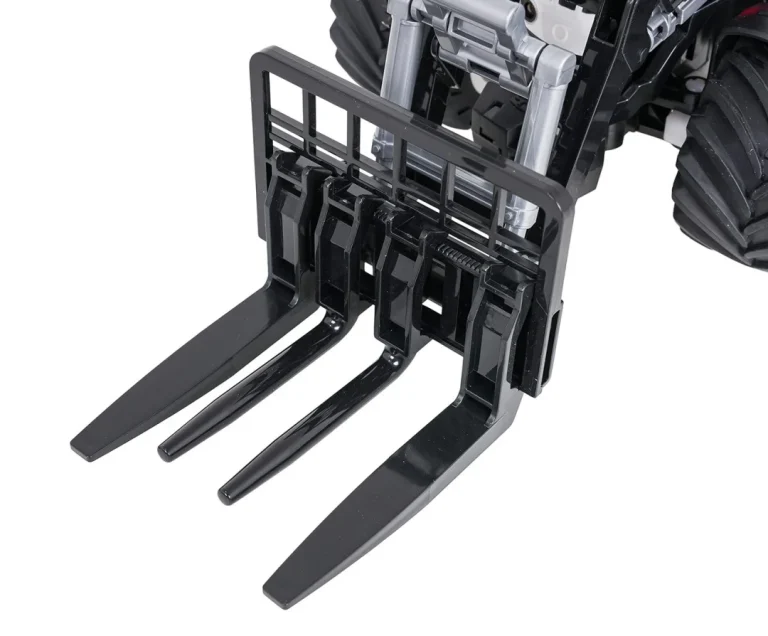 Crveni R/cz Turem Traktor 11