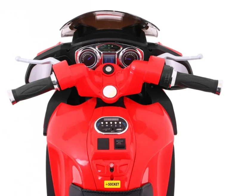 Crveni Trkački Motor, Crvena Motor Na Akumulator 8