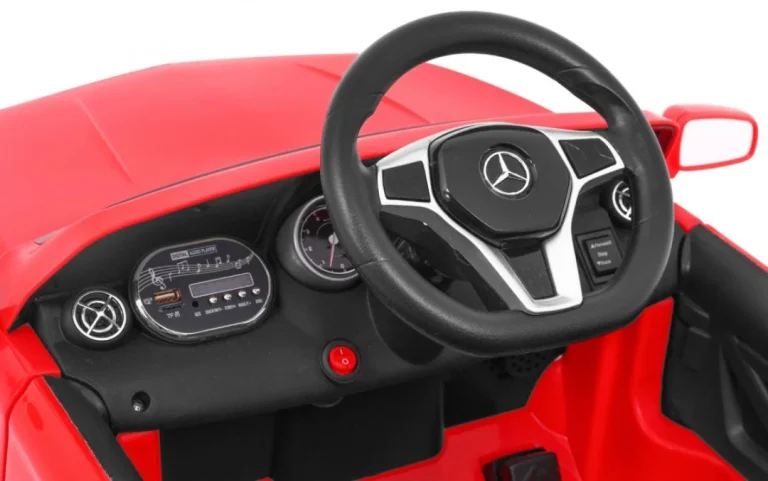 Crveno Vozilo Mercedes Amg Gla 45 11