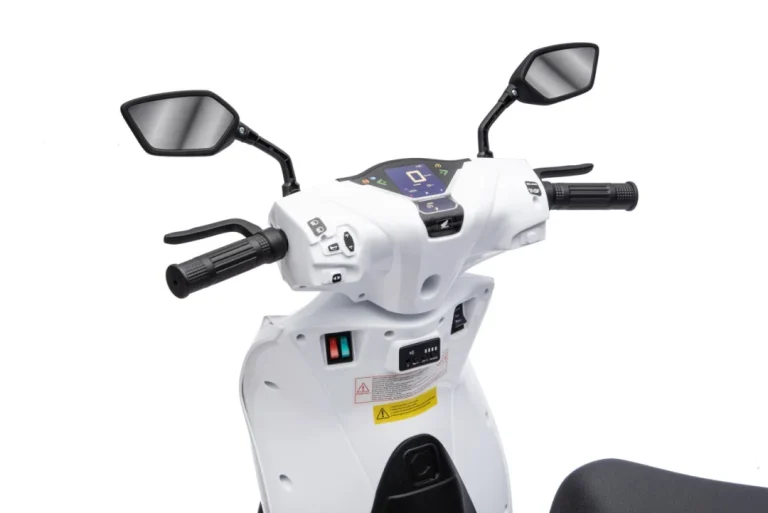 Dječji Električni Skuter Honda Sh125i Bijeli Motor Na Akumulator 31