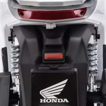 Dječji Električni Skuter Honda Sh125i Bijeli Motor Na Akumulator 37