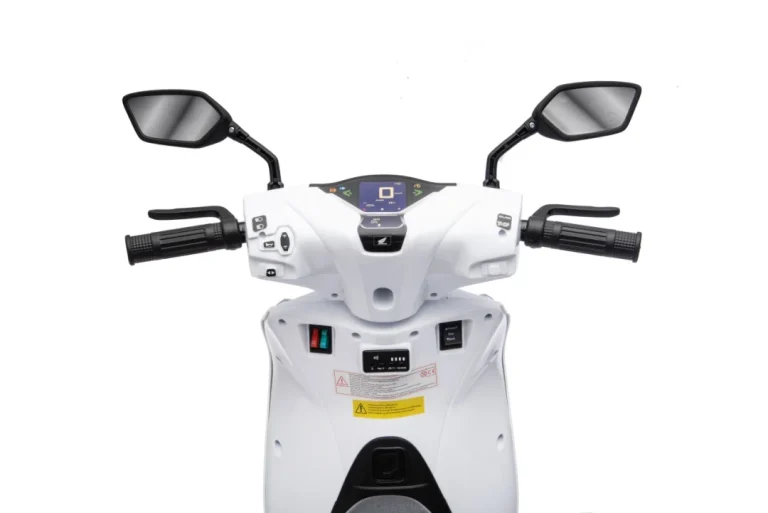 Dječji Električni Skuter Honda Sh125i Bijeli Motor Na Akumulator 39