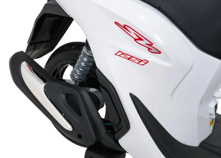 Dječji Električni Skuter Honda Sh125i Bijeli Motor Na Akumulator 46