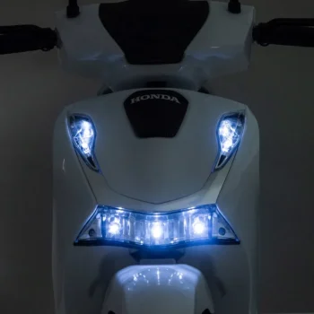 Dječji Električni Skuter Honda Sh125i Bijeli Motor Na Akumulator 53