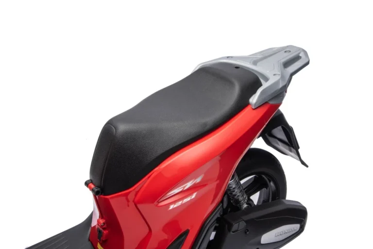Dječji Električni Skuter Honda Sh125i Crveni Motor Na Akumulator 33