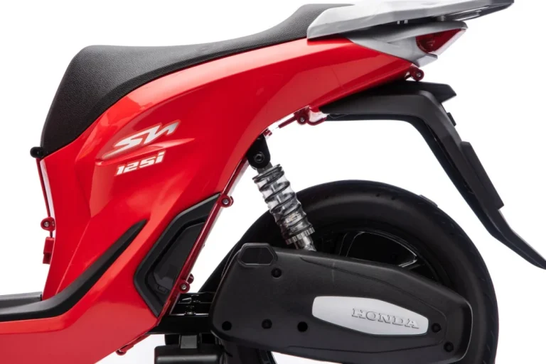 Dječji Električni Skuter Honda Sh125i Crveni Motor Na Akumulator 36