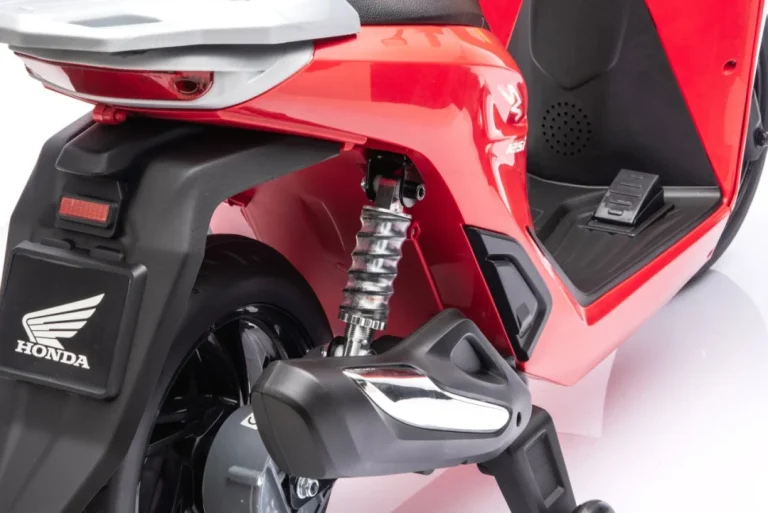 Dječji Električni Skuter Honda Sh125i Crveni Motor Na Akumulator 44