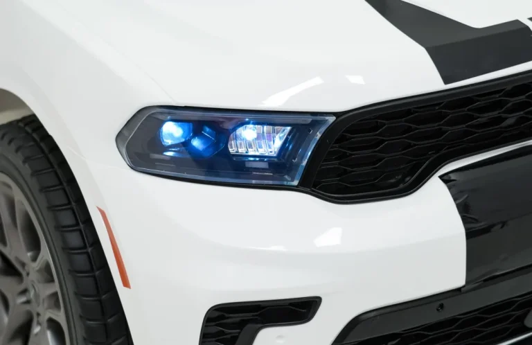Dodge Durango Bijeli Auto Na Akumulator 21