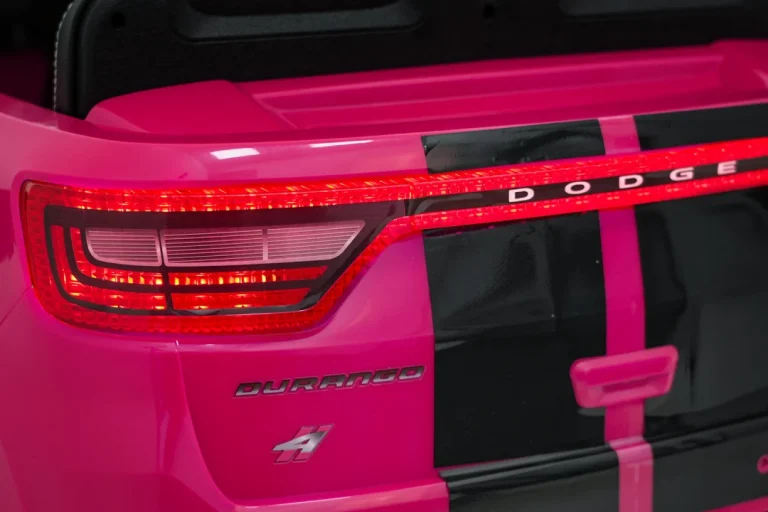 Dodge Durango Ružičasti Auto Na Akumulator 26