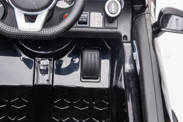 Električni Automobil Mercedes Slc 300 Bijeli Auto Na Akumulator 9