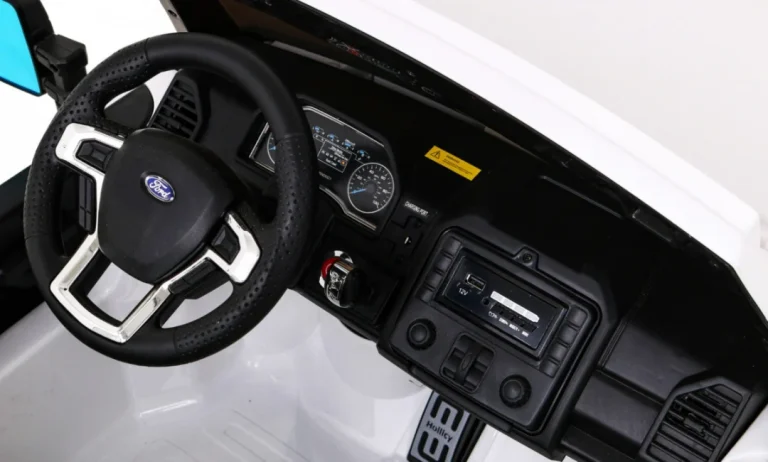 Ford Super Duty Bijeli Kamionet, Bijela 9