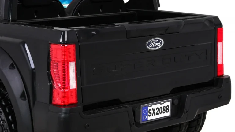 Ford Super Duty Crni Kamionet, Crna 13