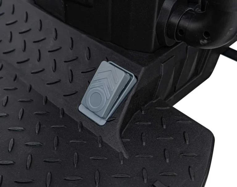 Grow 1804 Traktor Na Akumulator Svijetlozeleni 12