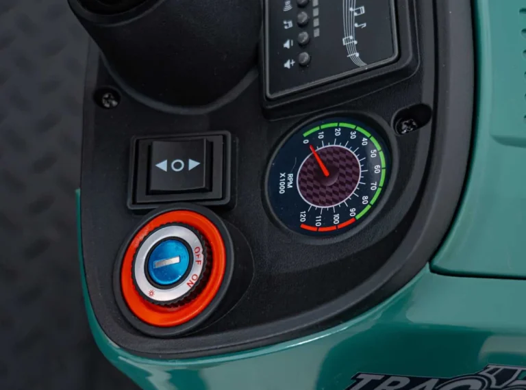 Grow 1804 Traktor Na Akumulator Tamnozeleni 13
