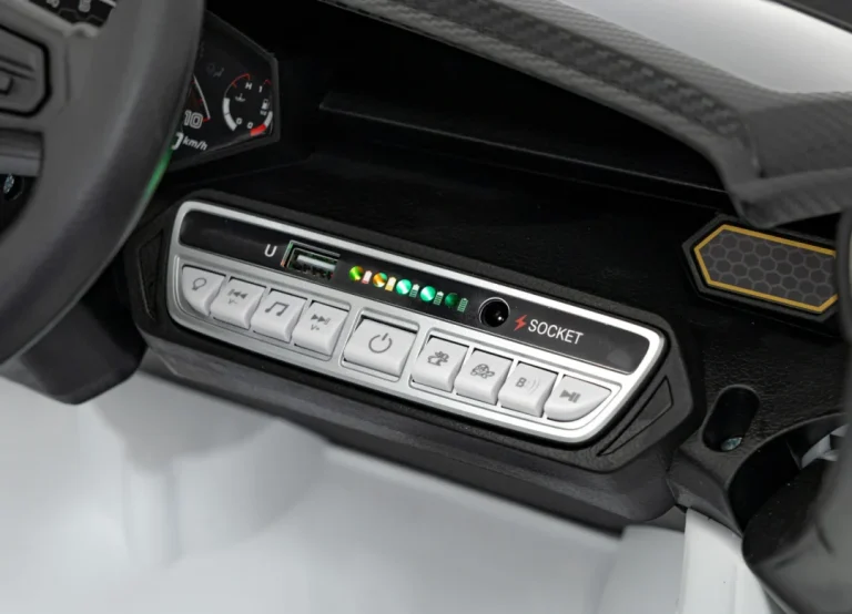 Lamborghini Invencible Bijelo Vozilo 19