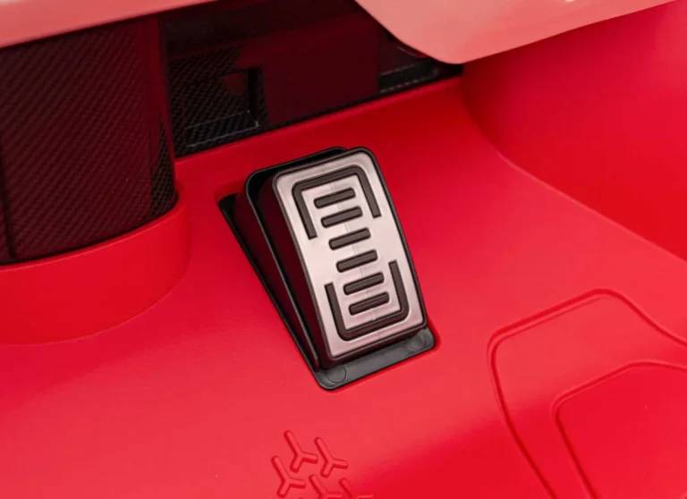Lamborghini Sian Crveno Vozilo 25