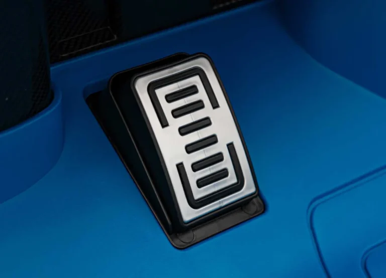 Lamborghini Sian Plavo Vozilo 22