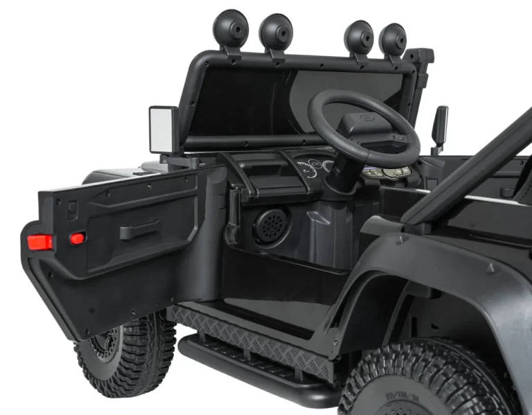 Land Rover Defender 110 Svx, Crni 20