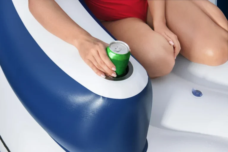 Lazy Dayz Napuhani Otok Za Plivanje Za 4 Osobe Bestway 239x63,5 + Mrežasto Dno + 4 Napuhava Naslona 4