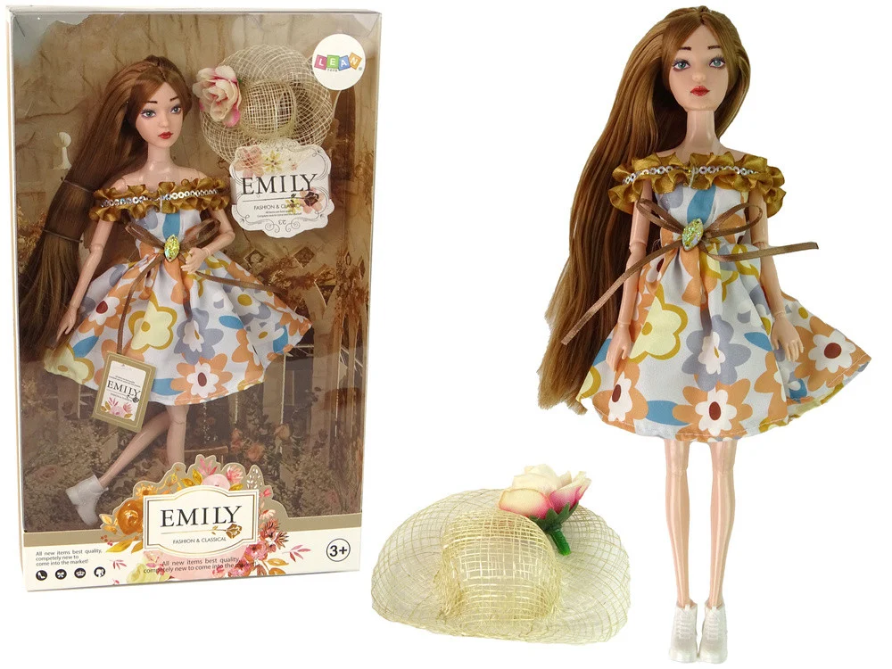 Lutka Emily Jesenska S Bež Kapom 1