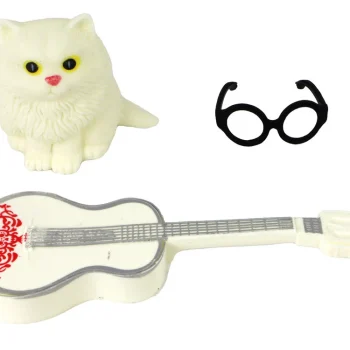 Lutka Emily S Gitarom, Naočalama I Mačetom 3