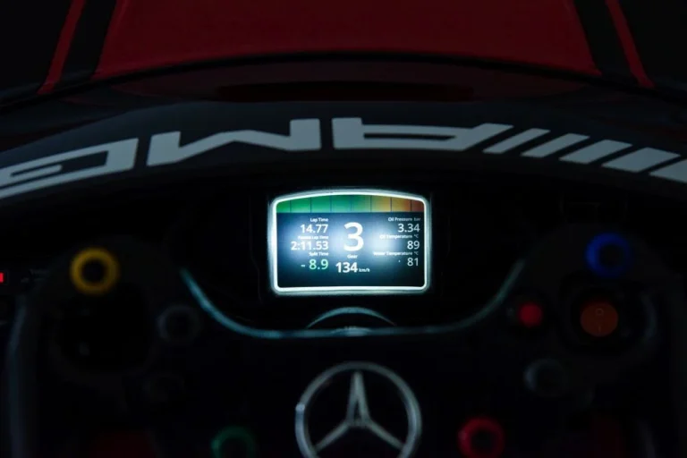 Mercedes Amg Gt3 Crveni Auto Na Akumulator 17