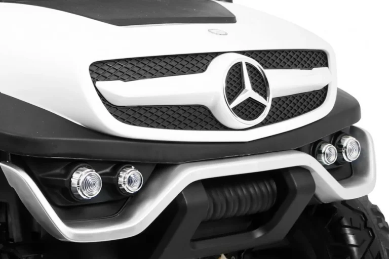 Mercedes Benz Unimog Bijelo Vozilo 13
