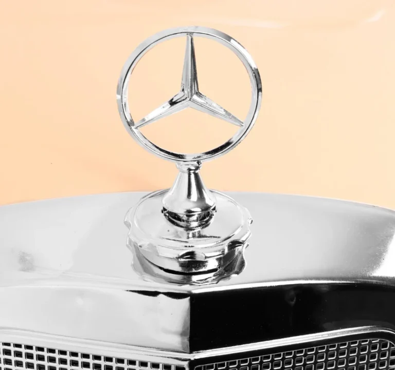 Mercedes Benz 300s Retro Na Akumulator, Crveni 7