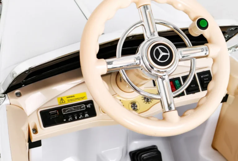 Mercedes Benz 540a Retro Auto Na Akumulator Bijeli 9