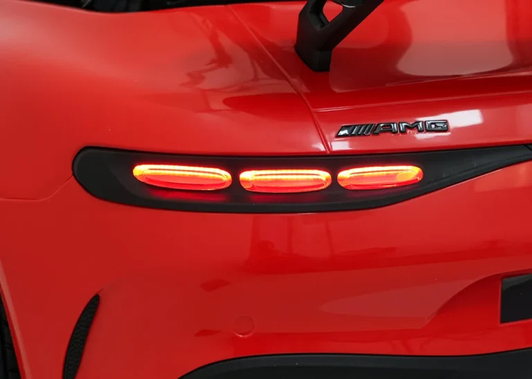 Mercedes Benz Gt63 Amg Crveni Auto Na Akumulator 26