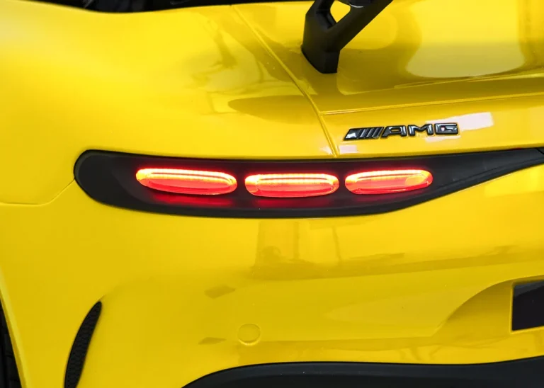 Mercedes Benz Gt63 Amg žuti Auto Na Akumulator 26