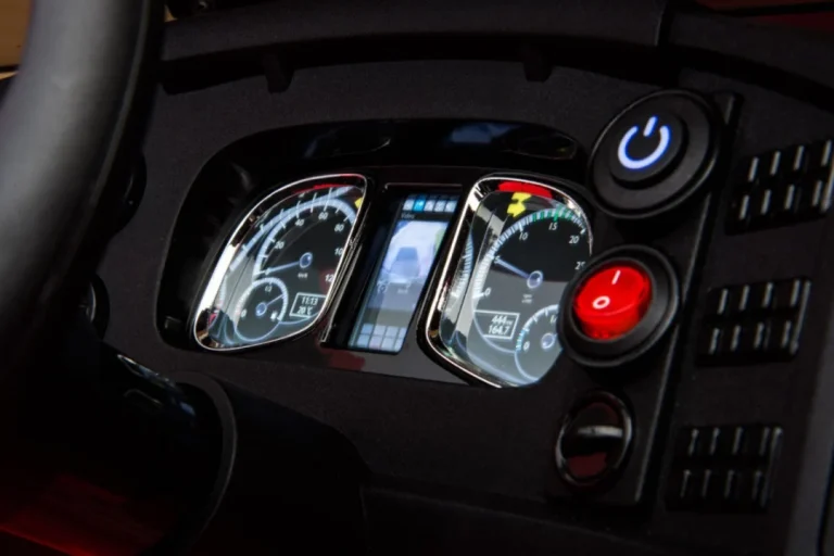 Mercedes Benz Zetros Dječji Automobil Na Baterije, Crveni + 2 Sjedala + Prtljažnik, Crvena 17