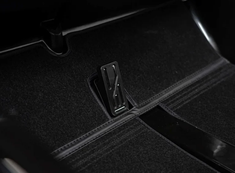 Mercedes G63 Amg Xxl Strong Na Akumulator, Crni 26