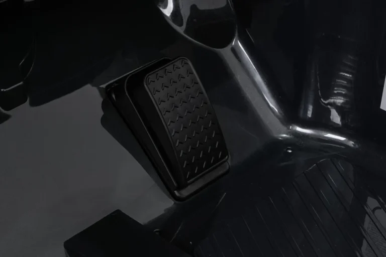 Mini Cooper Crni Auto Na Akumulator 24