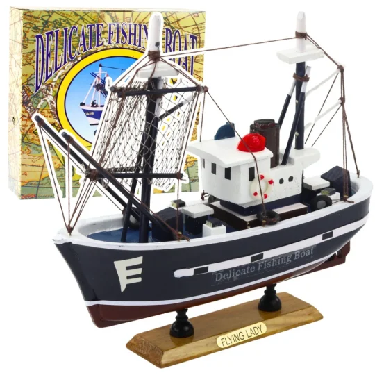 Model Ribarskog Broda Flying Lady S Kabinom 24 × 23 Cm 1