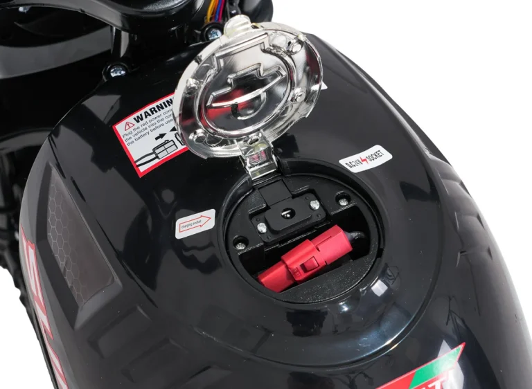 Motor Supermoto Crni Motor Na Akumulator 18