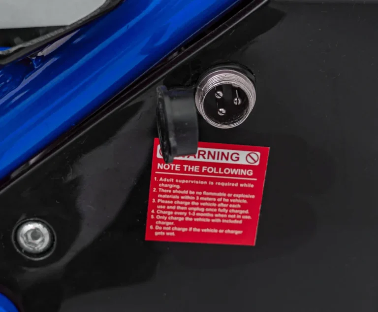 Motor Vozila Renegade 50r E Plava Motor Na Akumulator 21