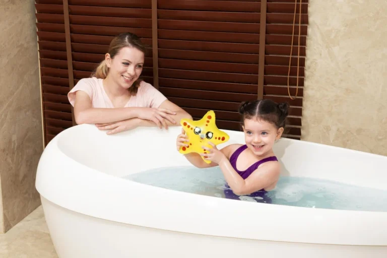 Napuhana Vodena Igračka Morska Zvijezda Za Djecu Bestway Bath Buddies 2