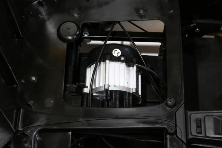 Perfecta Lift Automobil Za 2 Djece, žuti Auto Na Akumulator 6