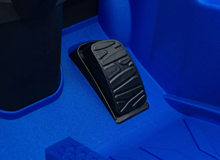 Plavo Vozilo Lamborghini Revuelto 25
