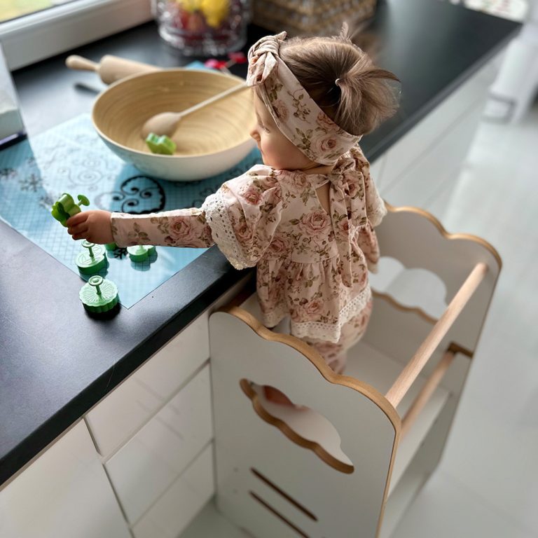 Plush Nest Dječji Kuhinjski Pomoćnik, Kuhinjska Stolica, Kuhinjski Pomoćnik, 3 Razine, Bijela, Oblak, Drvena 4