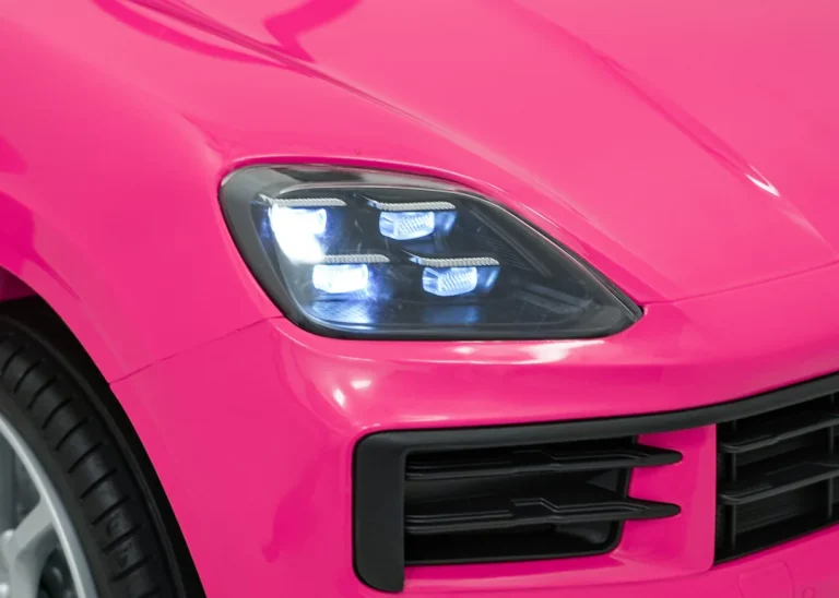 Porsche Cayenne Ružičasto Vozilo 22