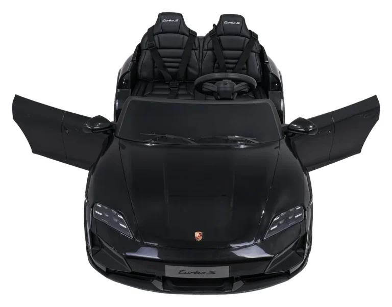 Porsche Taycan Turbo S Crno Vozilo 11