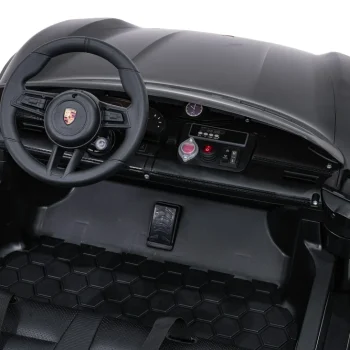 Porsche Taycan Turbo S Crno Vozilo 16