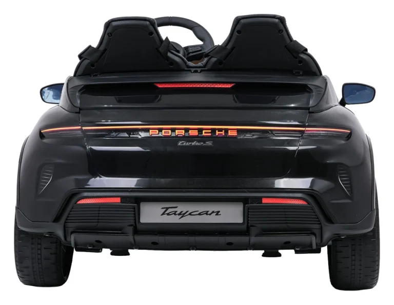 Porsche Taycan Turbo S Crno Vozilo 8